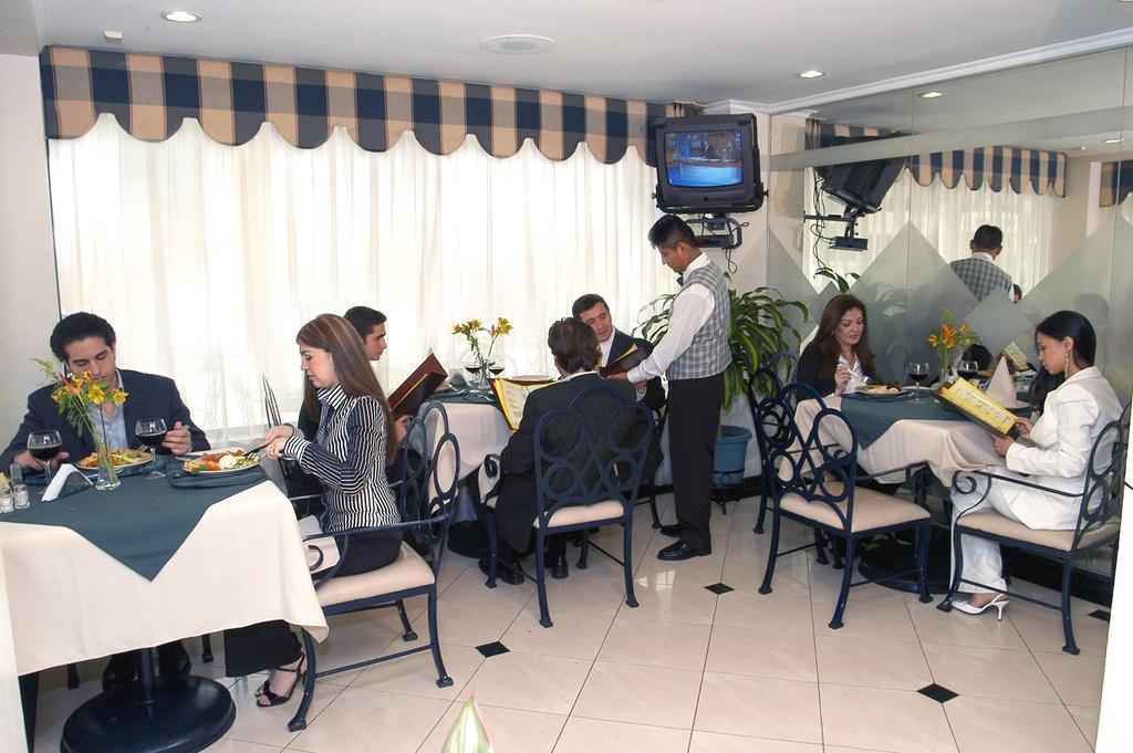 Apart Hotel Kennedy Guayaquil Esterno foto